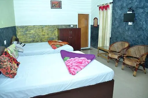 ** Hotel Maharaja Cottage Munnar India